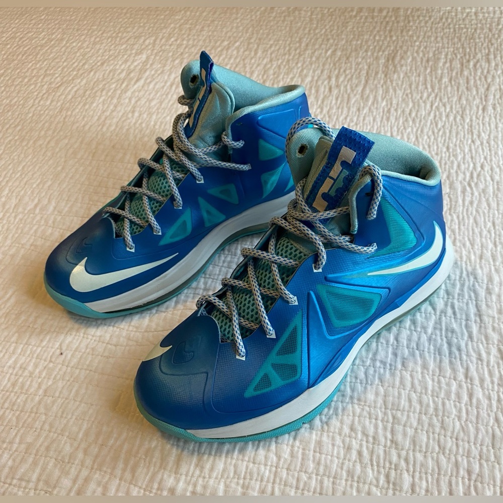 Nike LeBron 10 High Blue Diamond (543564 400) Size 7Y/ Woman’s 8 (25cm)
